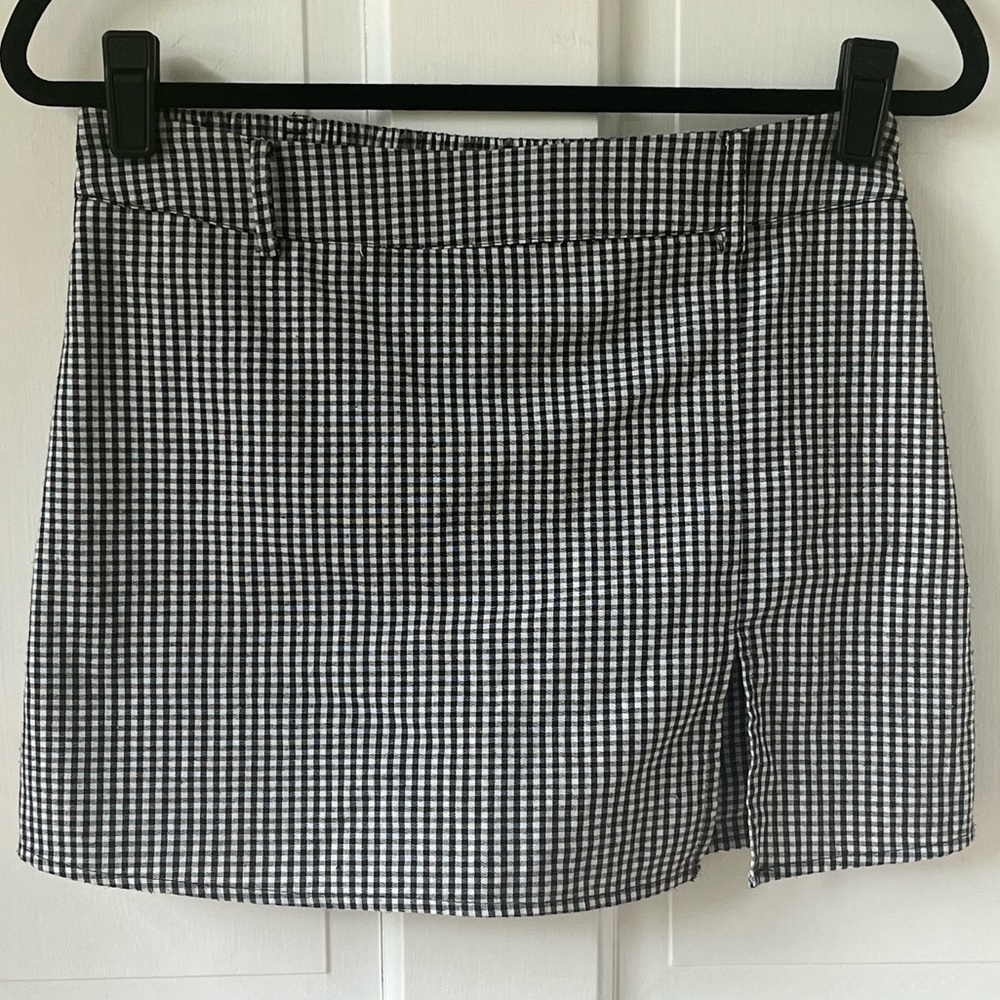 H&M skort gingham slit